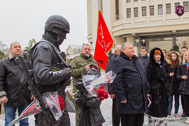 Казаки Крымского ОКО на митинге, посвященный Дню Сил специальных операций